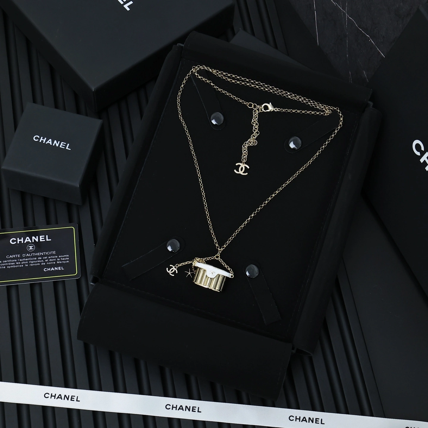 Barbara-- 3h1958 necklace item : E-S092K1103H