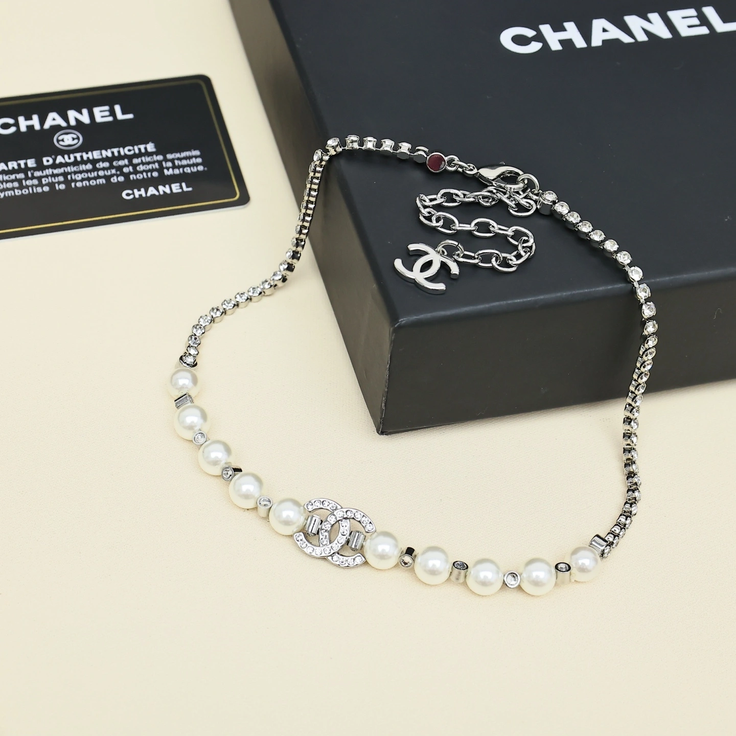 Barbara-- 3h1958 necklace item : E-S092K1105H