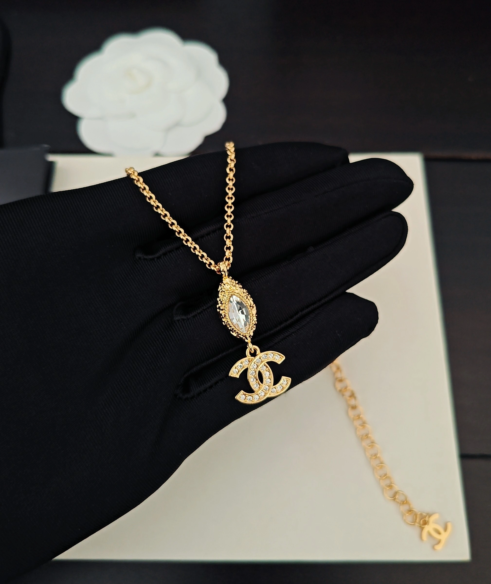 Barbara-- 3h1958 necklace item:F-S092A1027H
