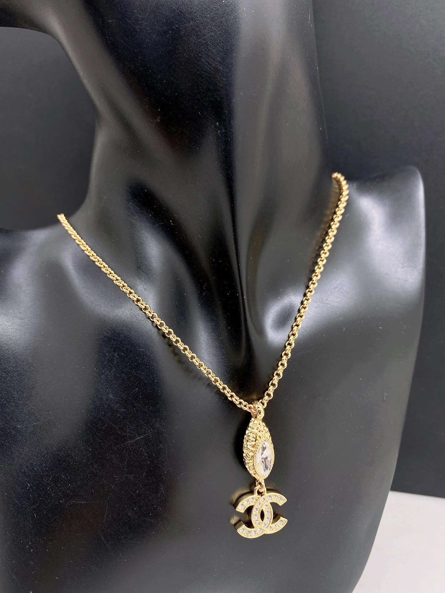 Barbara-- 3h1958 necklace item:F-S092A1027H