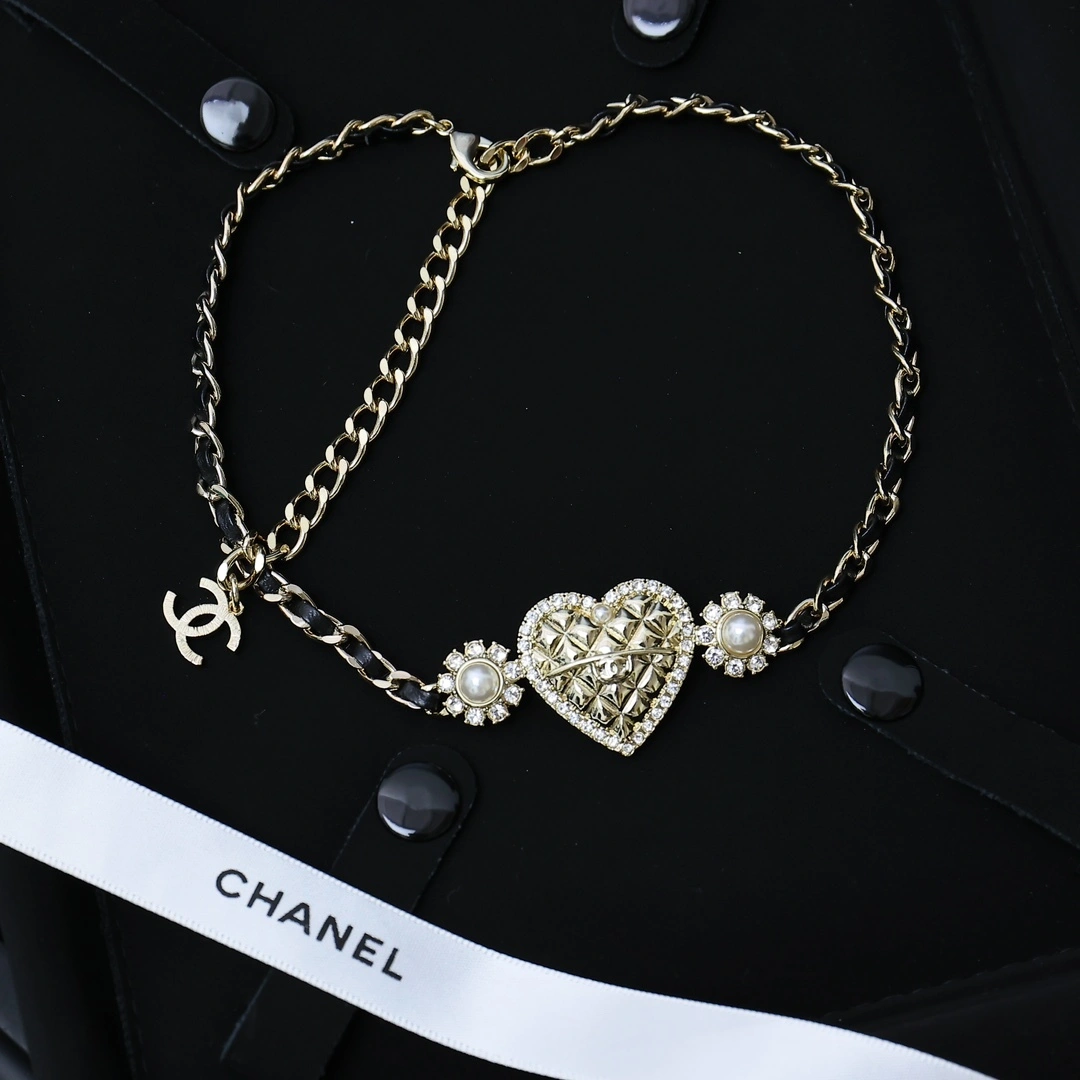Barbara-- 3h1958 necklace sheepskin item : E-S092J3108H