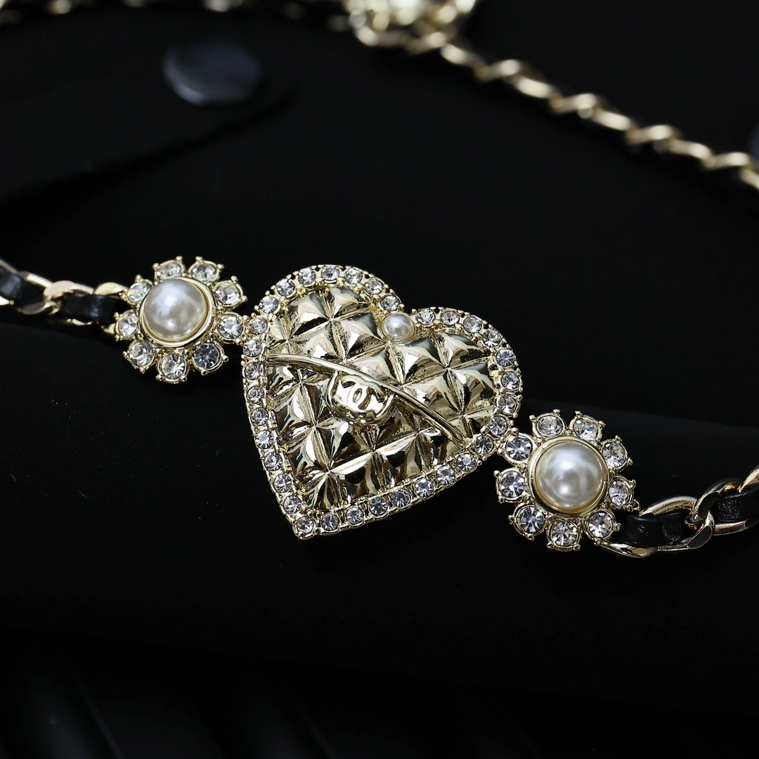 Barbara-- 3h1958 necklace sheepskin item : E-S092J3108H