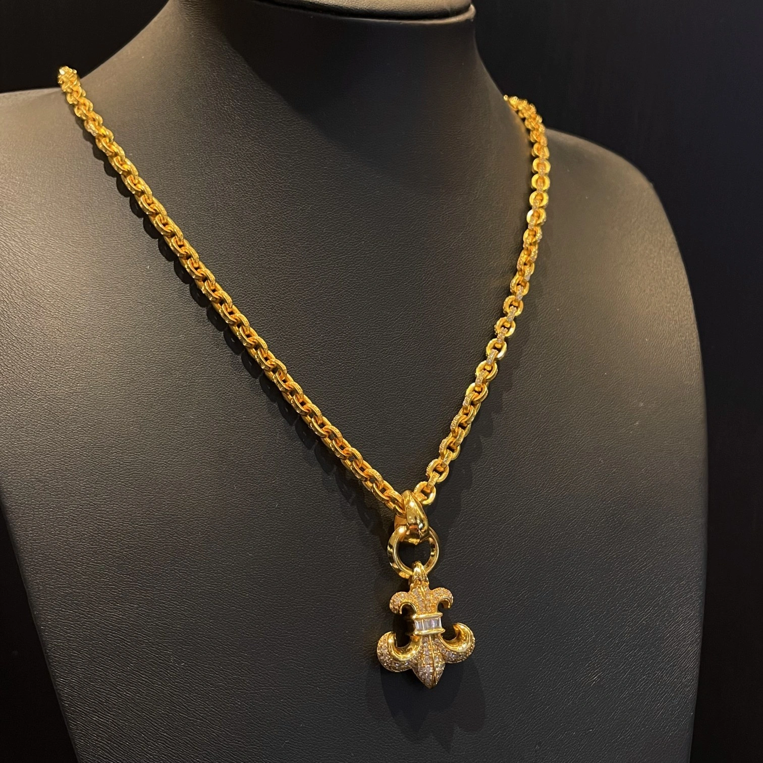 Barbara-- 3hro75 necklace silver item : E-S092J3137H