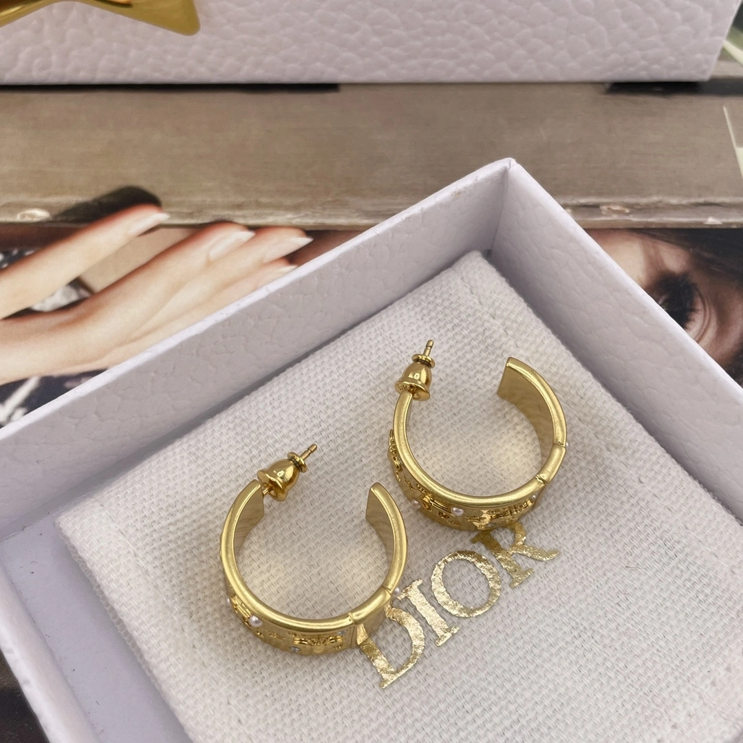 Barbara-- 4ior earrings item : E-S092J1503H