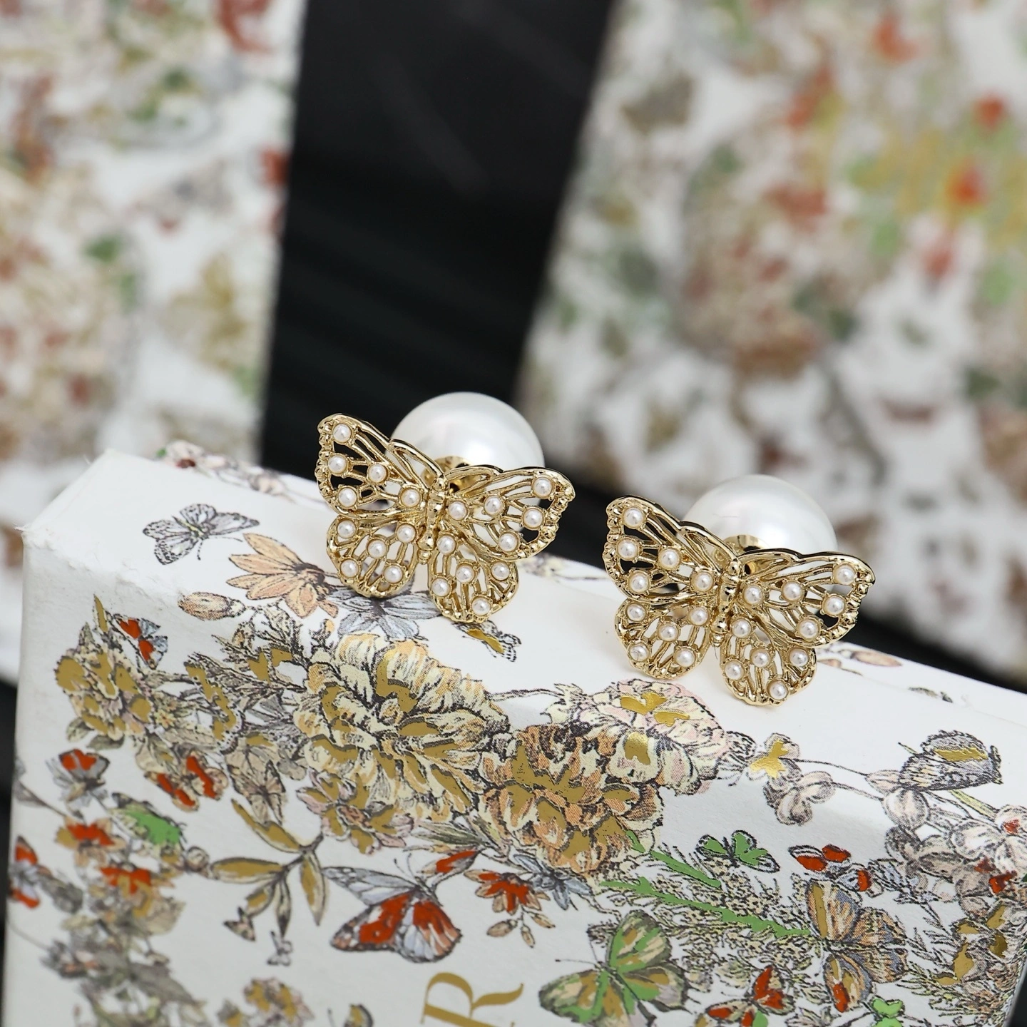 Barbara-- 4ior earrings item:F-S092A1013H