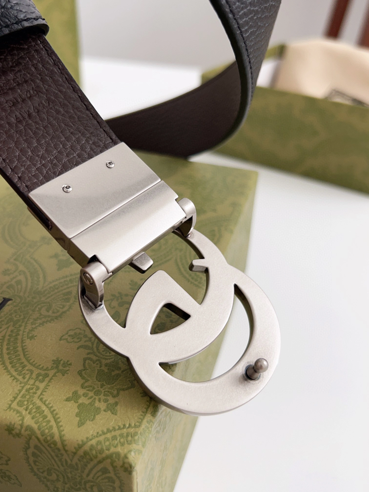 Barbara-- 627055-CAO2N-1062 reversible Calfskin item:D-S000A1924R