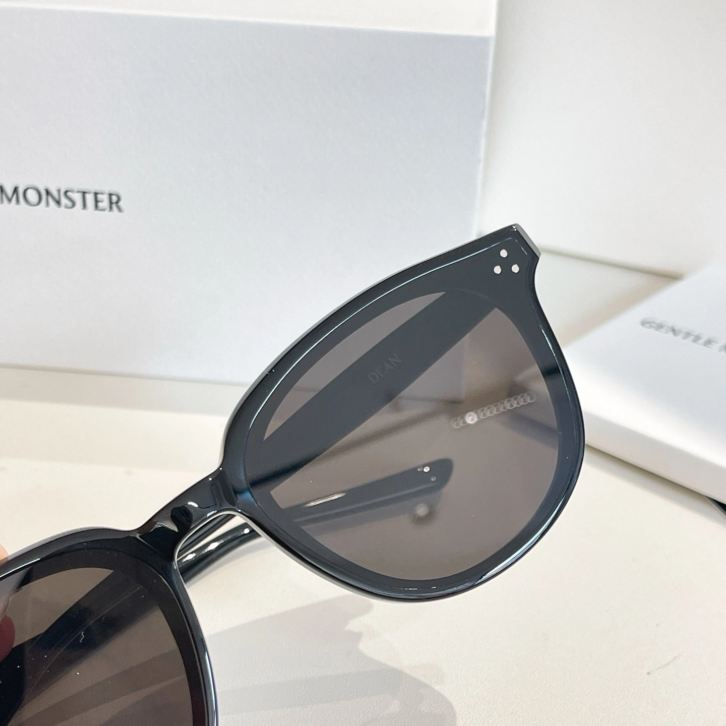 Barbara-- 659t85 MODEL：DEAN item:F-S132A2308H