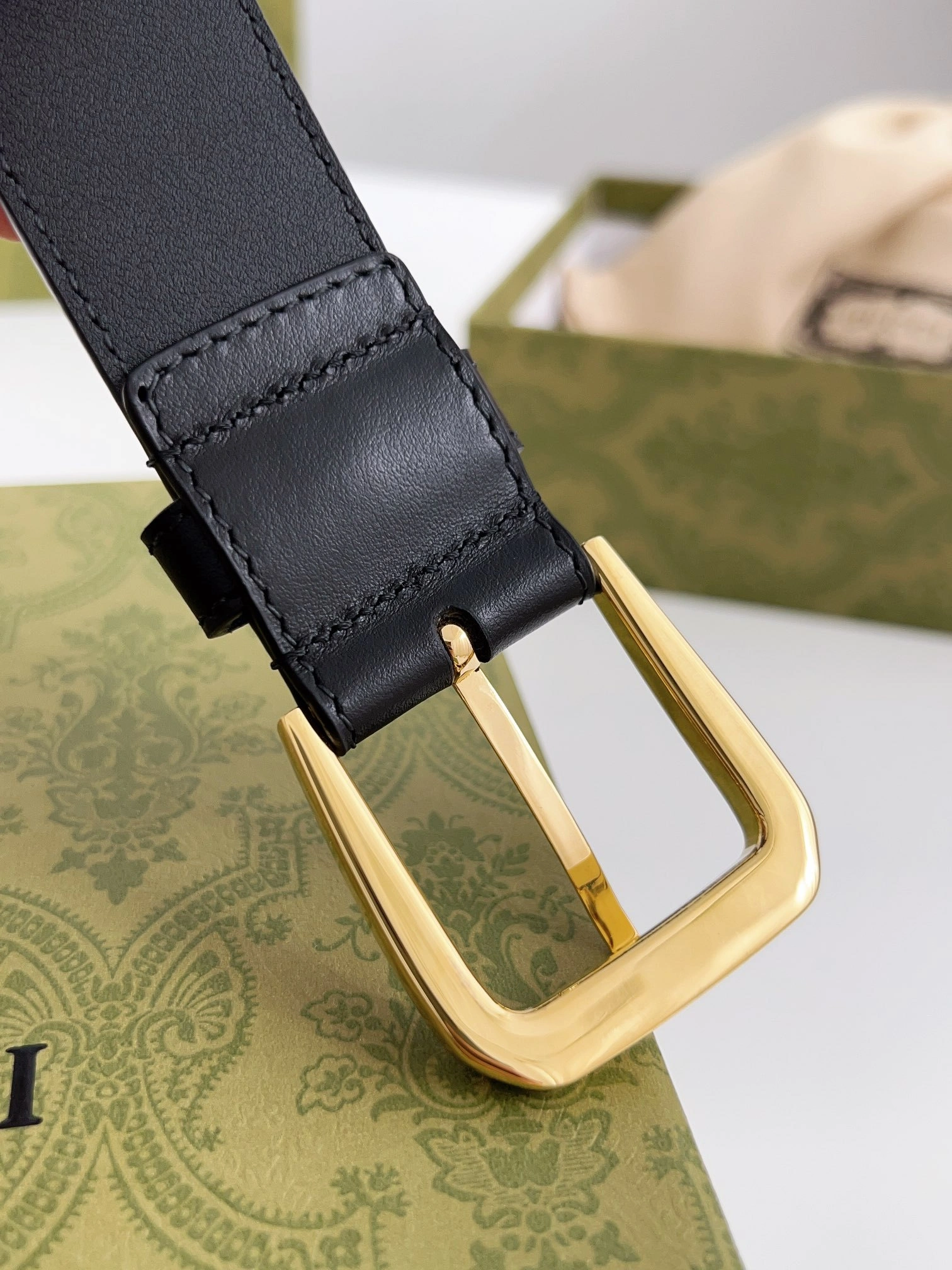 &Barbara-- 673921-AP00G-1000 Calfskin item:C-S333L0685R