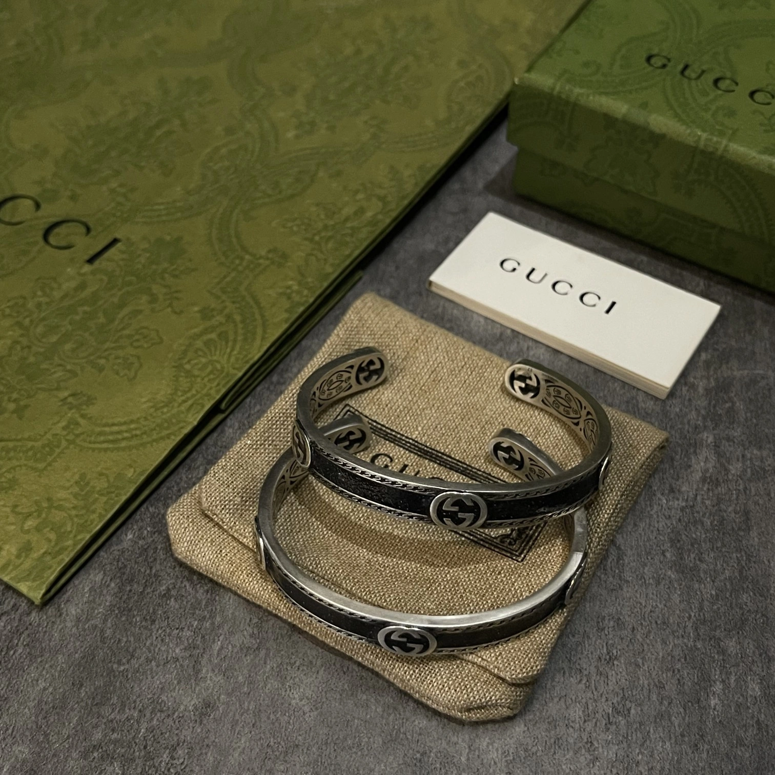 Barbara-- 6u33i 6mm bracelet item : E-S092K0948H