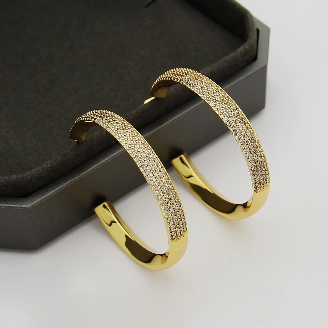Barbara-- 75ssik1 earrings 3colour item:E-S092J1212-3H
