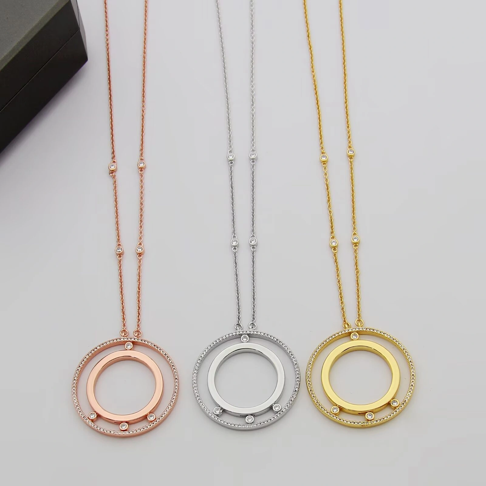 Barbara-- 75ssik1 necklace 3Colour item : E-S092K0835-3H