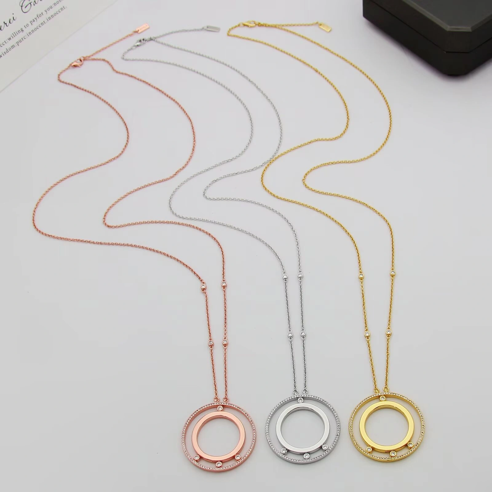 Barbara-- 75ssik1 necklace 3Colour item : E-S092K0835-3H