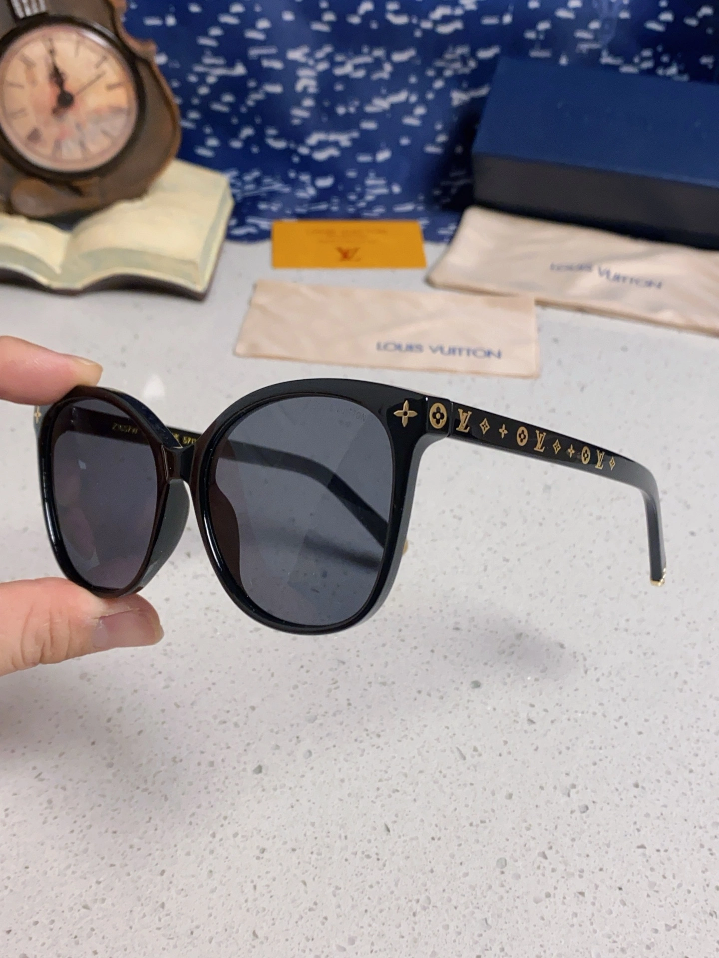 Barbara-- 8V 2025 Monogram Z1657W 3colour item:E-S132K2878-3