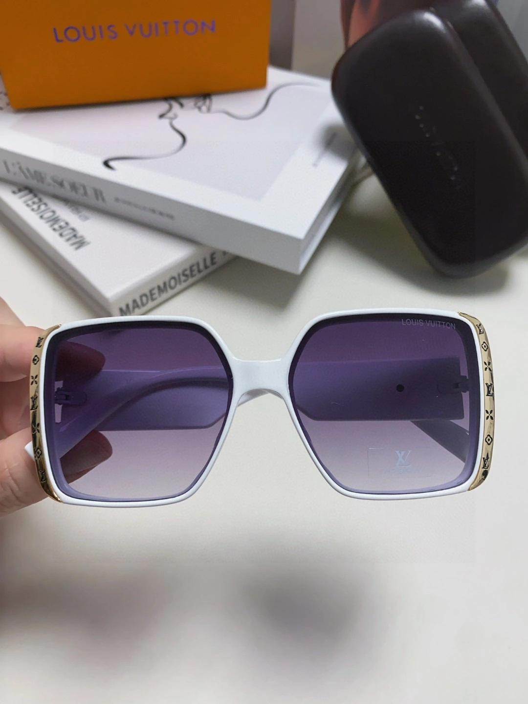 Barbara-- 8V 2colour item:D-S132L0206-2