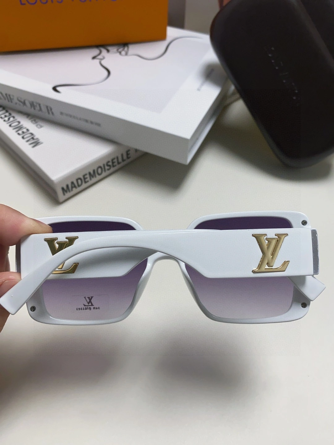 Barbara-- 8V 2colour item:D-S132L0206-2