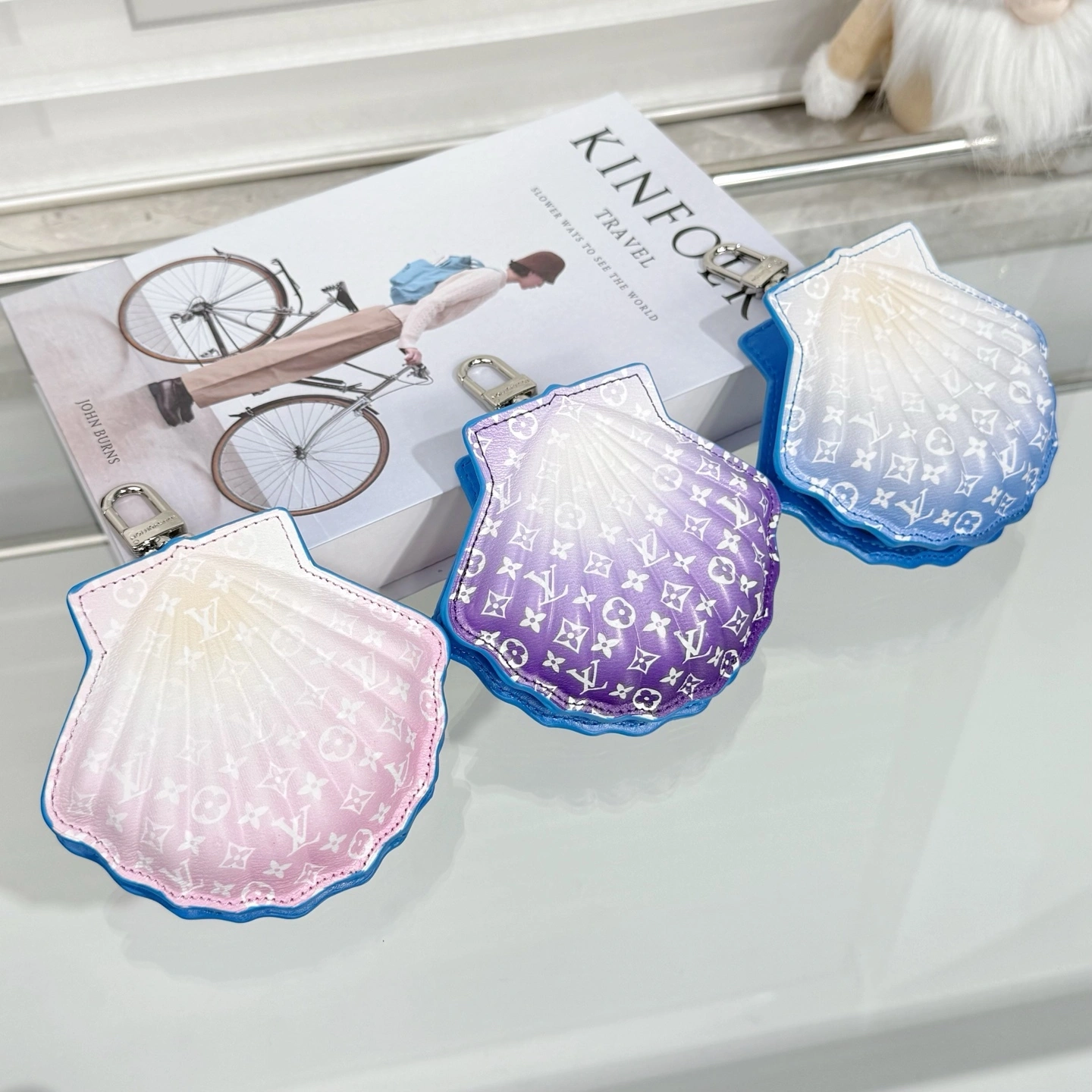 Barbara-- 8V 3colour item:E-S000L1390-3H
