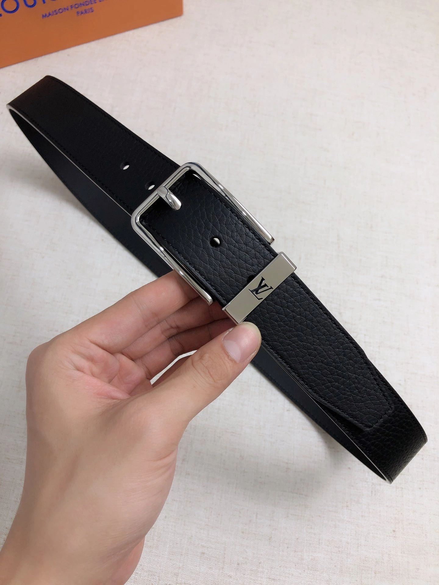 Barbara-- 8V Calfskin 3Colour item:E-S332A0722-3
