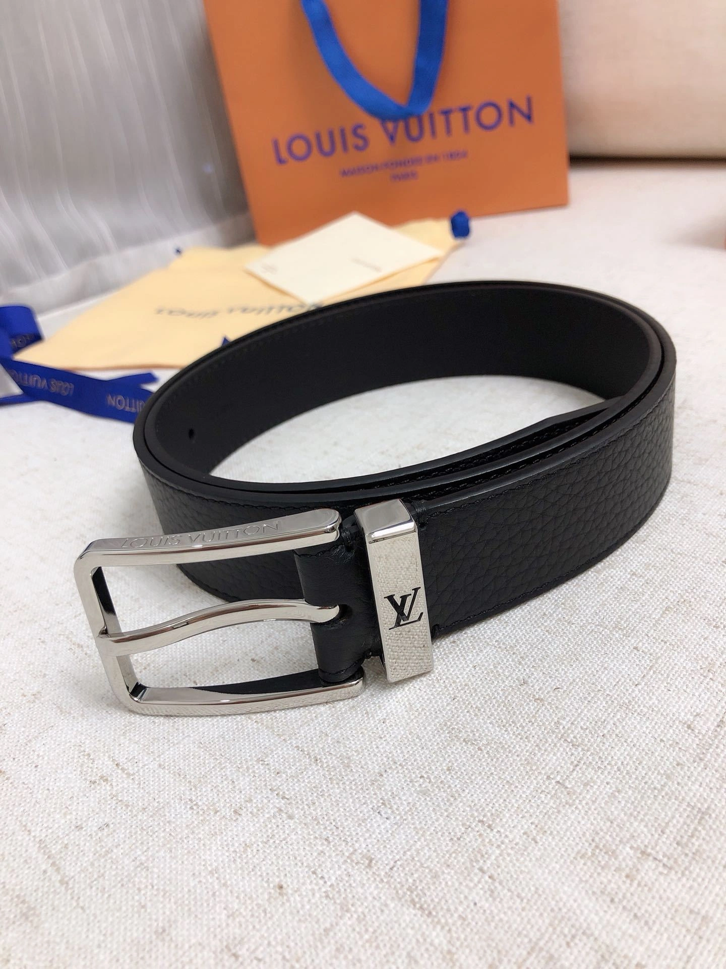 Barbara-- 8V Calfskin 3Colour item:E-S332A0722-3