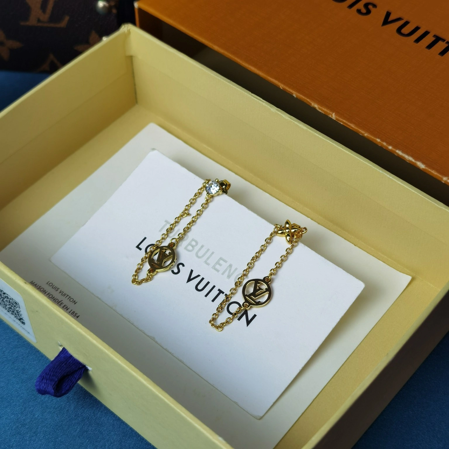 Barbara-- 8V Circle Monogram item:E-S092K2883H