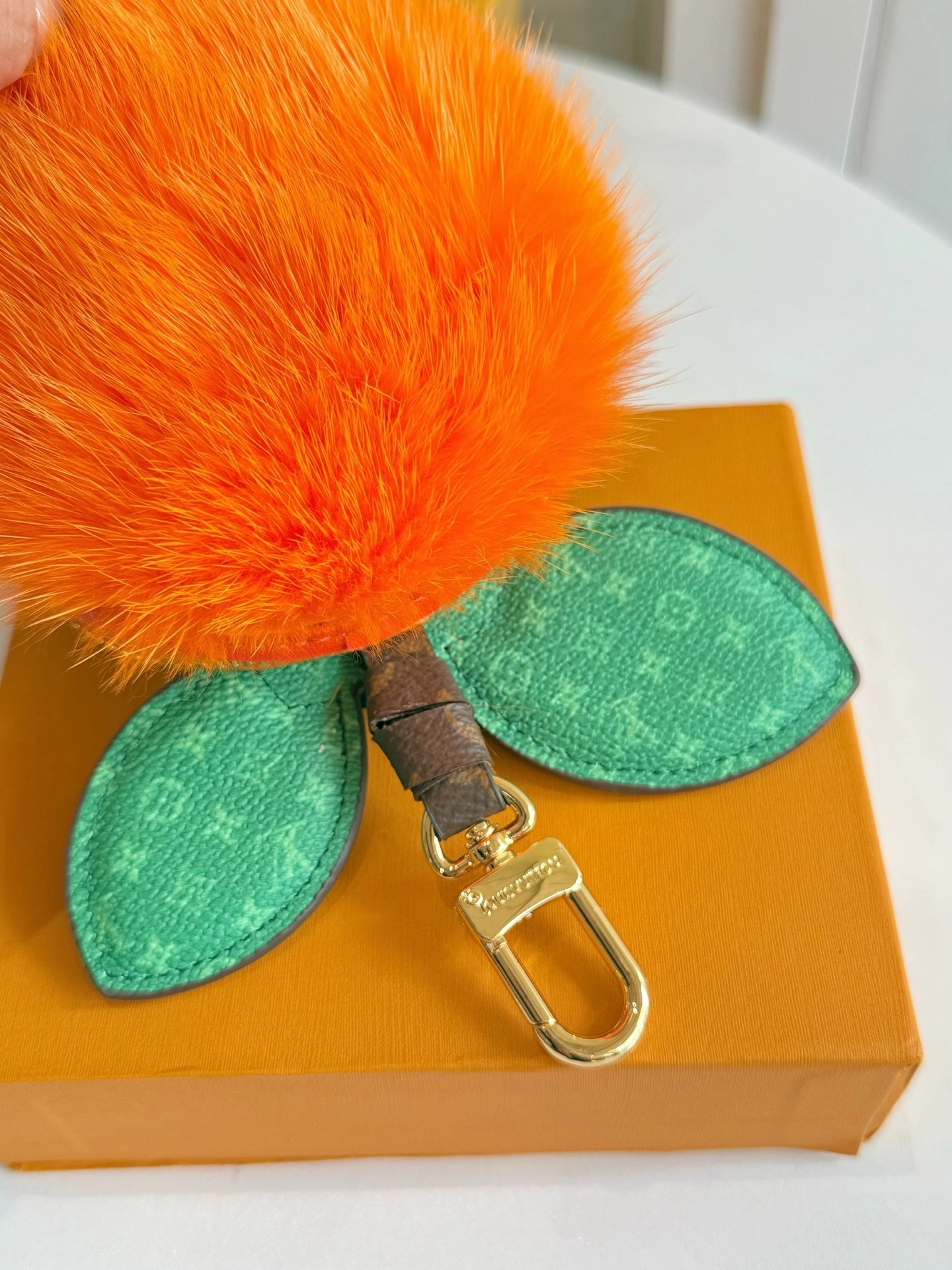 Barbara-- 8V Clementine Mink item:F-S000A1019H