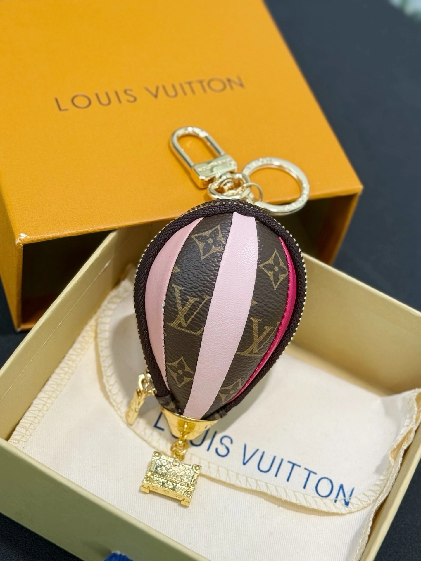 Barbara-- 8V M02128 Monogram 4colour item:F-S000A1024-4H