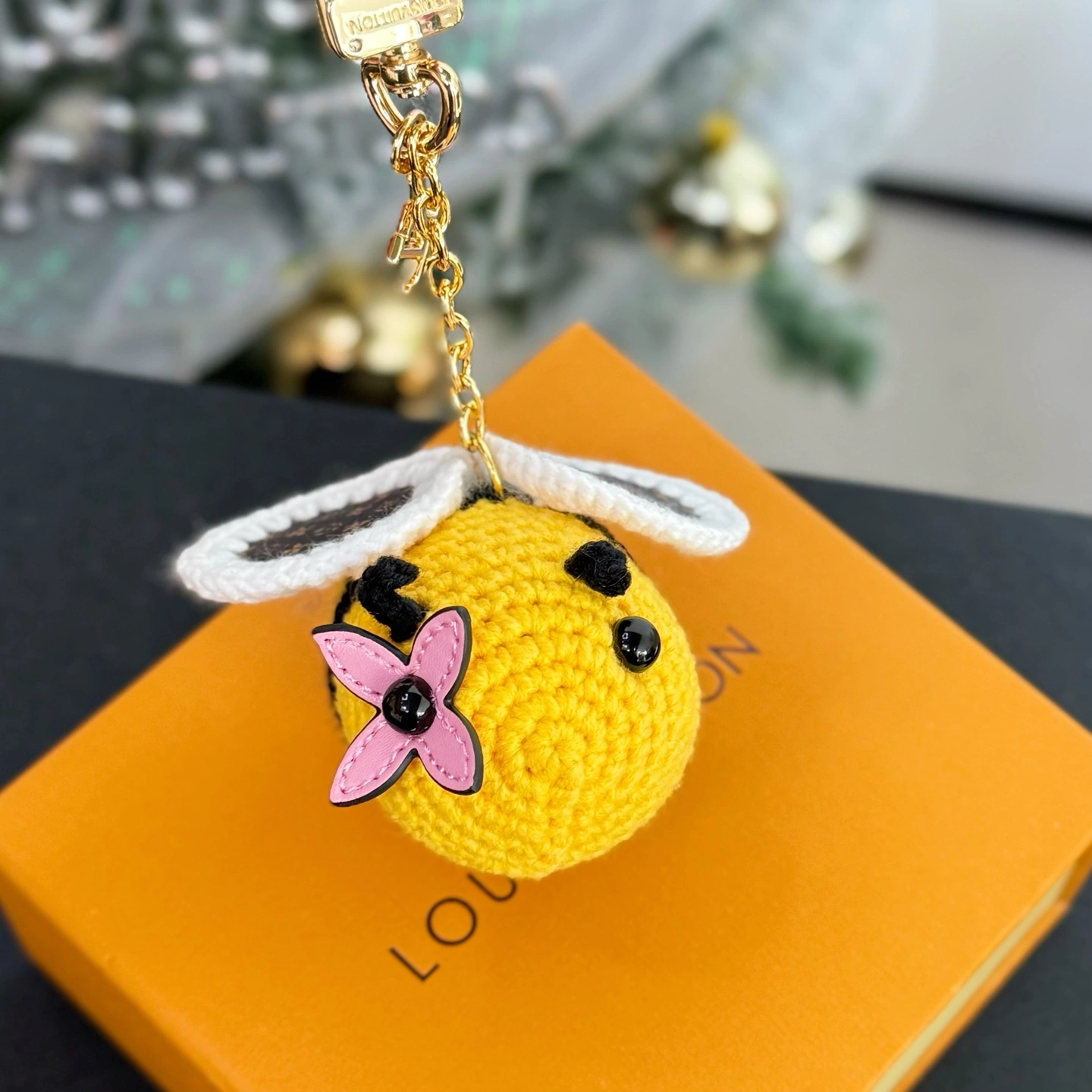 Barbara-- 8V M02585 BEE 8V CROCHET Cotton Monogram item:F-S000A1017H