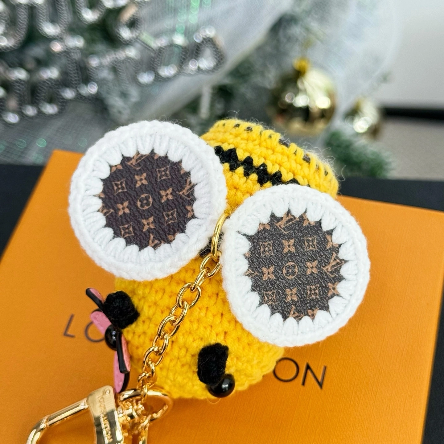 Barbara-- 8V M02585 BEE 8V CROCHET Cotton Monogram item:F-S000A1017H