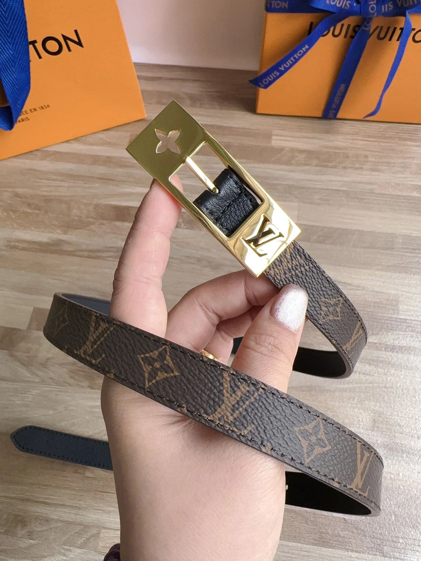 Barbara-- 8V M8296 18MM reversible item:D-S042F0630