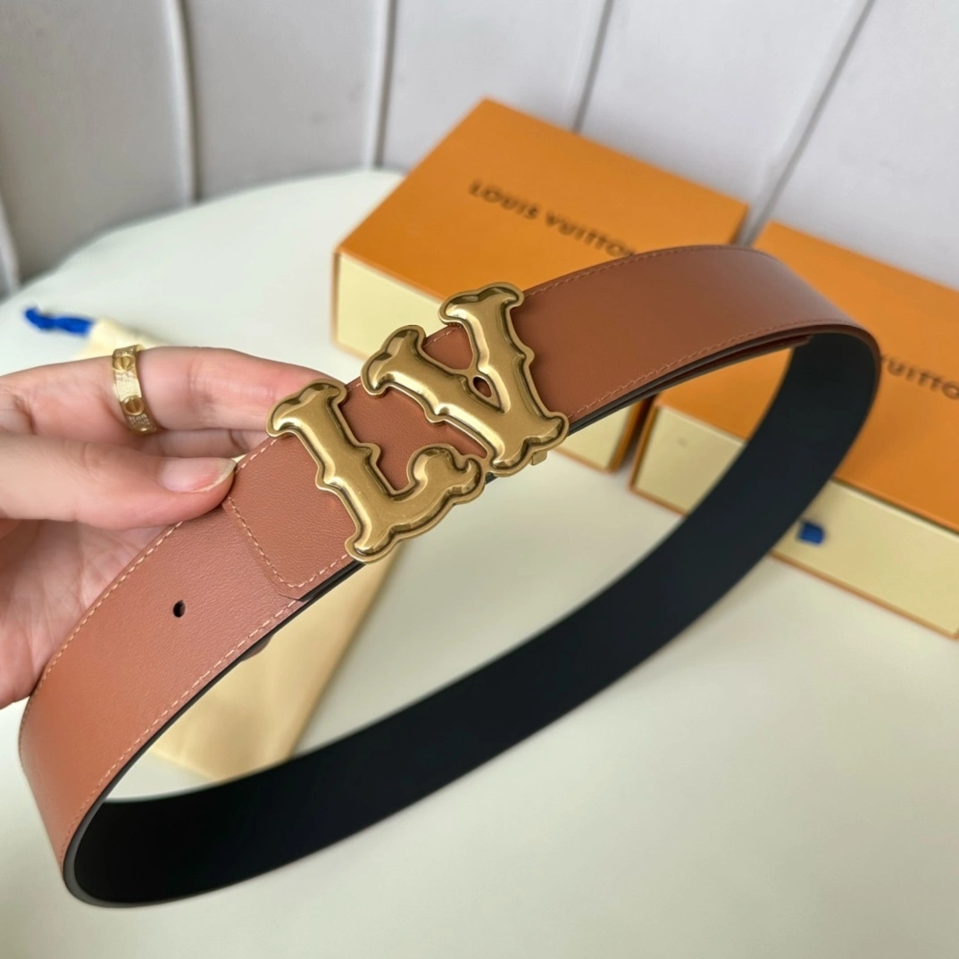 &&Barbara-- 8V M8468T 40mm Calfskin reversible 2Colour item:D-S132F0603-2