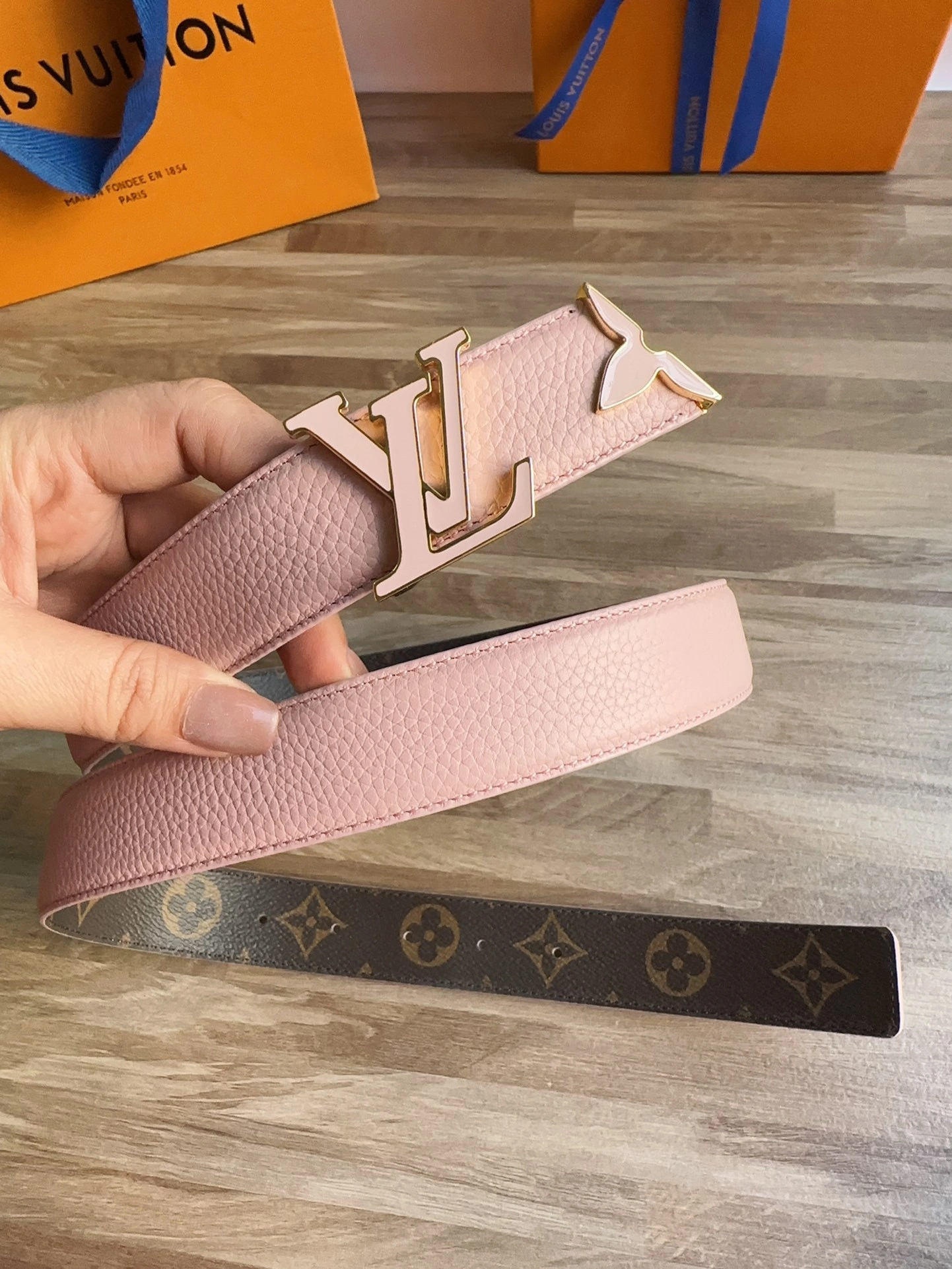 Barbara-- 8V M8623W 30MM reversible item:D-S042F0629