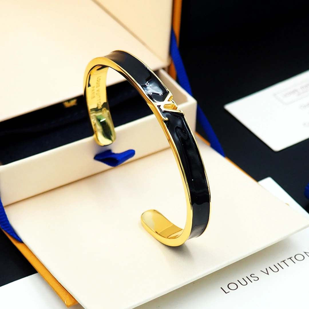 Barbara-- 8V bracelet 2colour item : E-S092J3120-2H