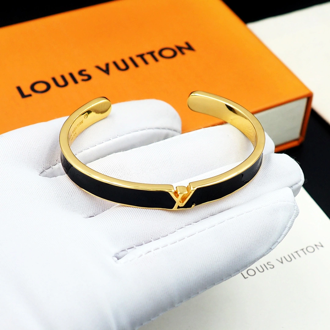 Barbara-- 8V bracelet 2colour item : E-S092J3120-2H