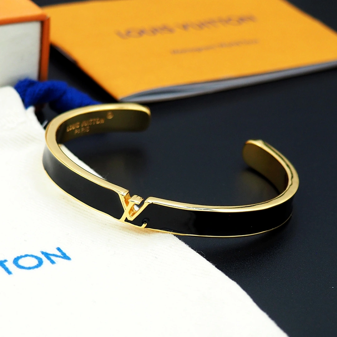 Barbara-- 8V bracelet 2colour item : E-S092J3120-2H