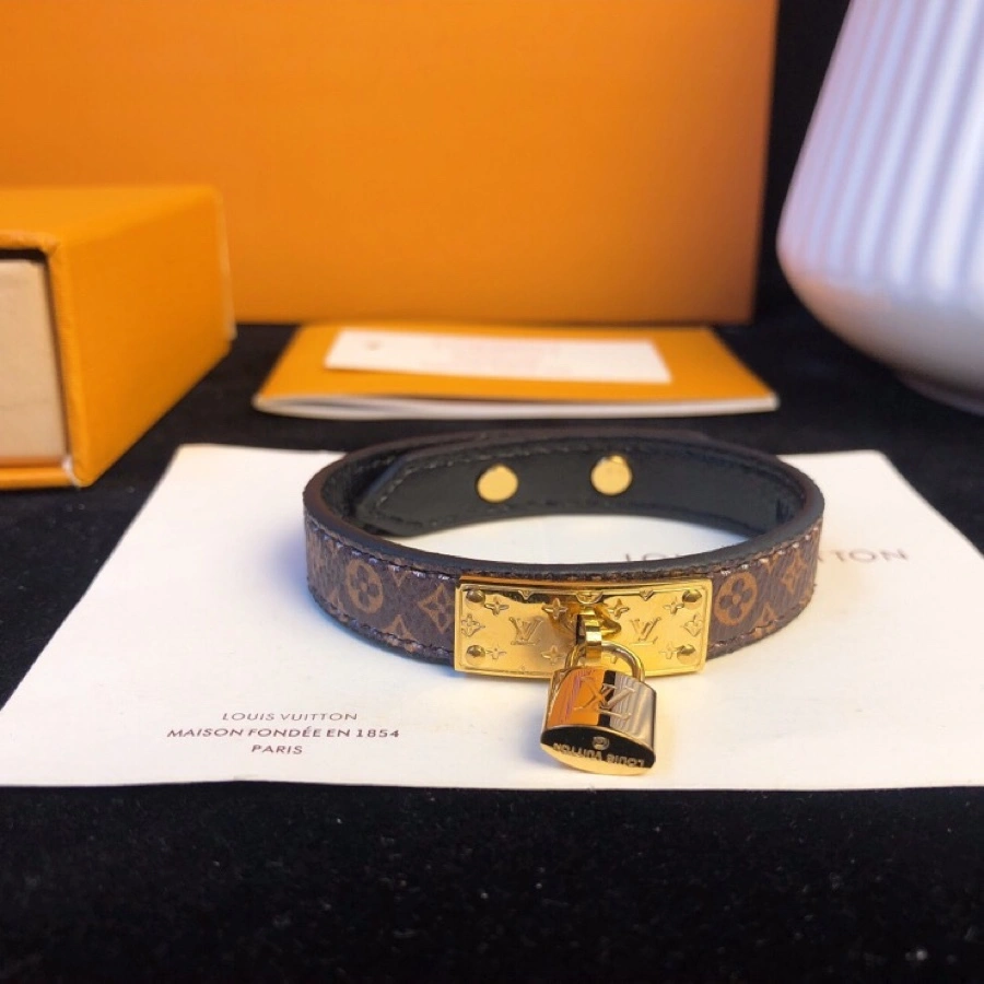 Barbara-- 8V bracelet Calfskin item : E-S092J3034H