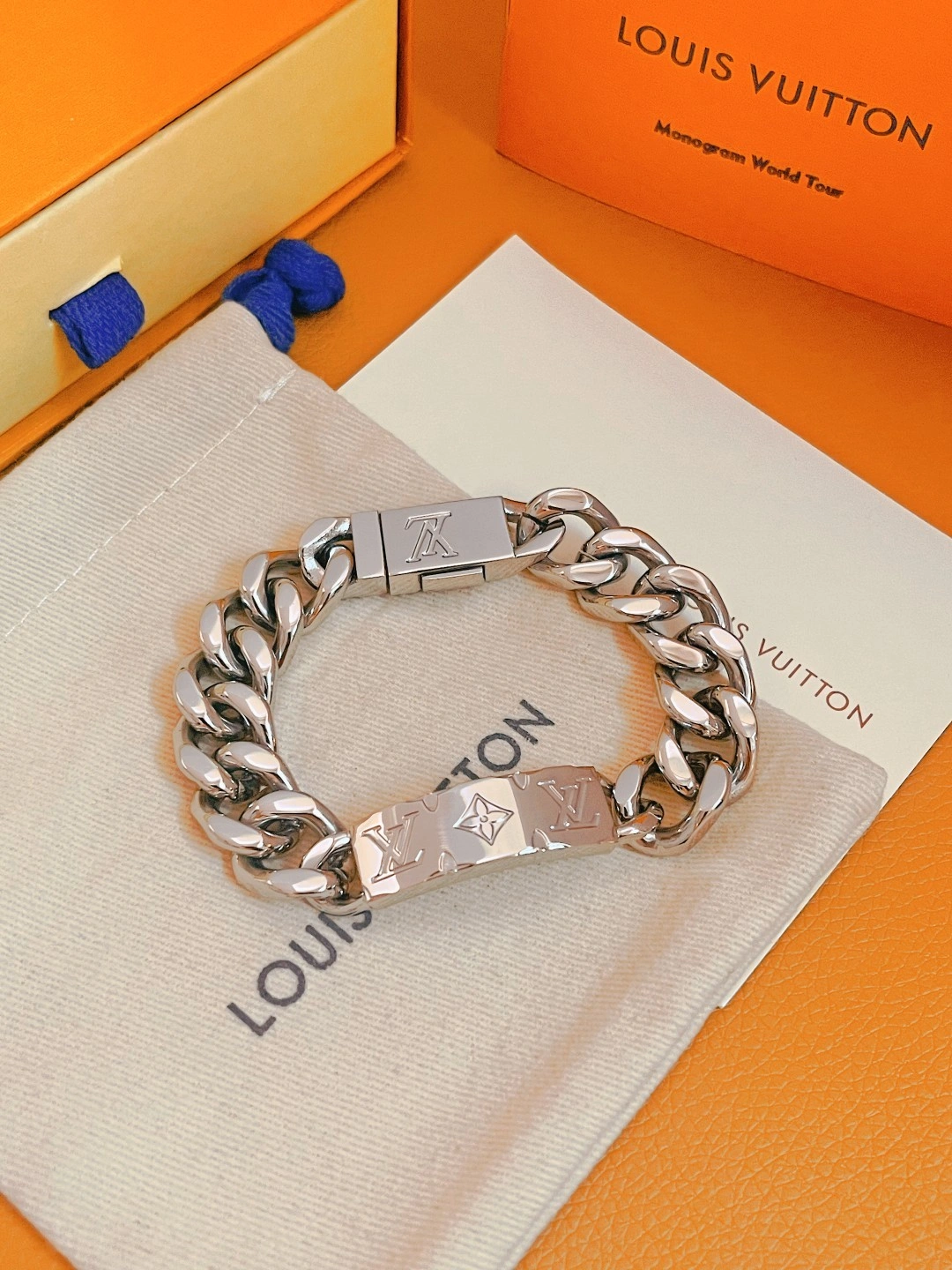 Barbara-- 8V bracelet M00270 item : E-S006K0215H