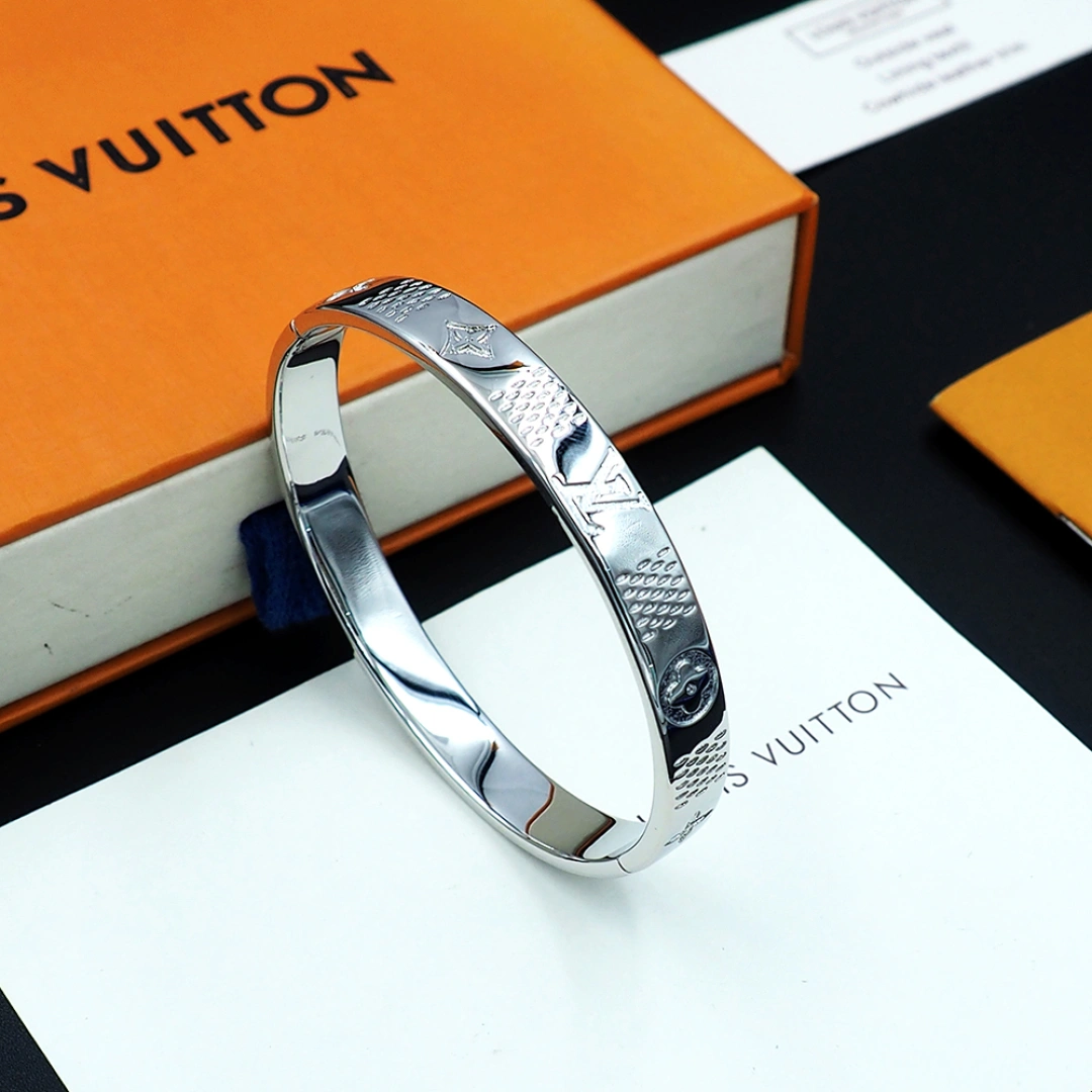 Barbara-- 8V bracelet XB850 2colour item : E-S092J3121-2H