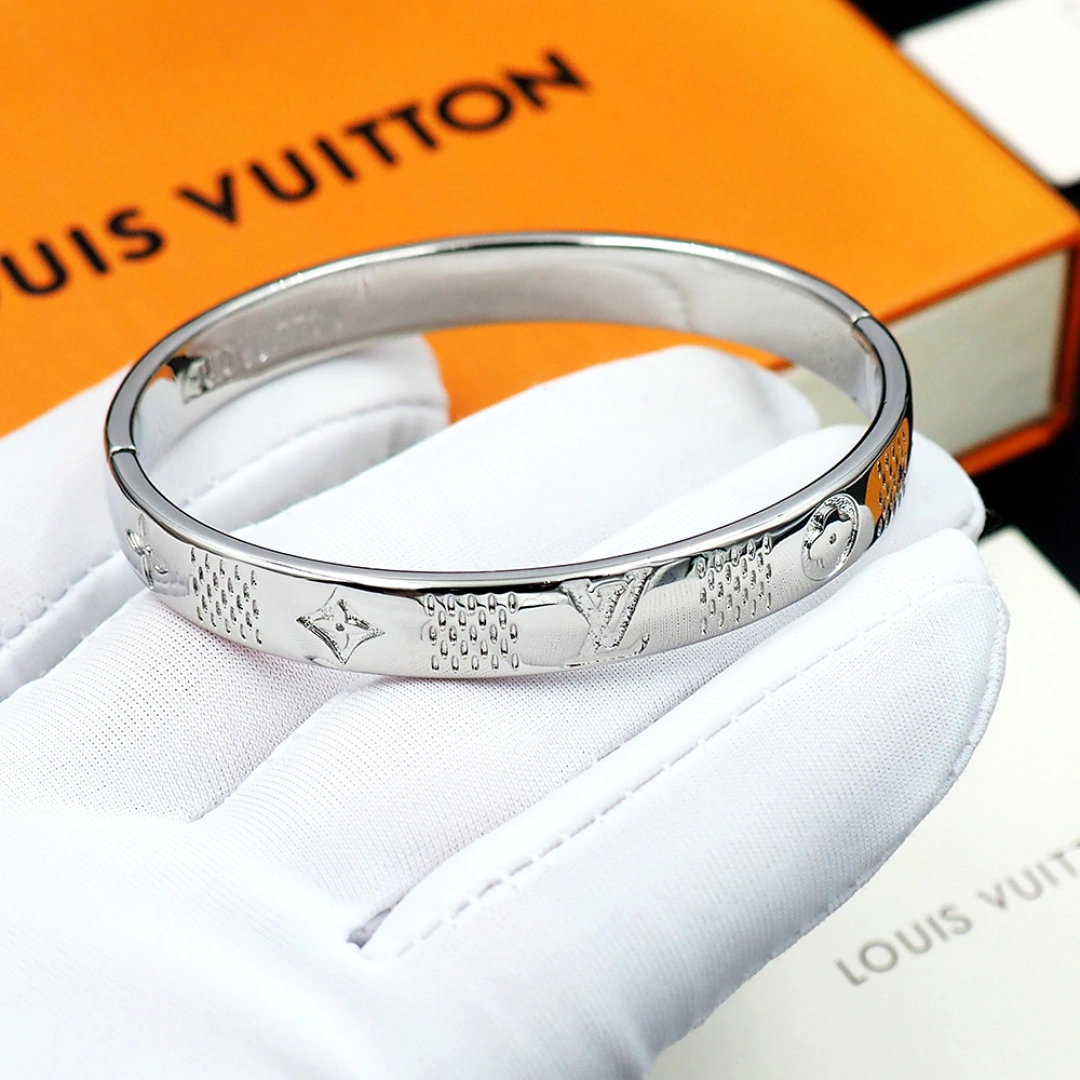 Barbara-- 8V bracelet XB850 2colour item : E-S092J3121-2H