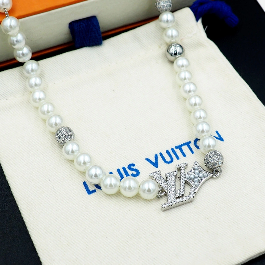 Barbara-- 8V bracelet item:E-S092J1220H