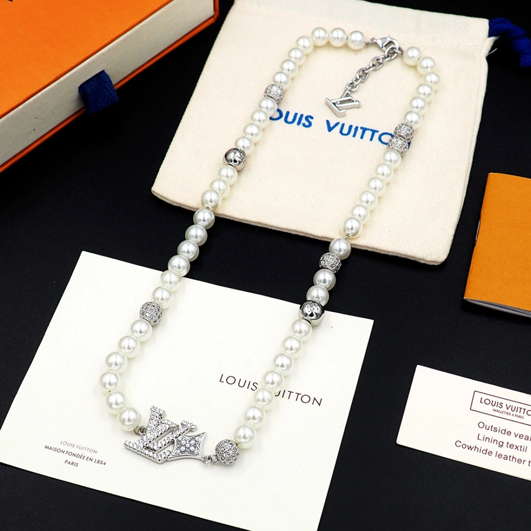 Barbara-- 8V bracelet item:E-S092J1220H