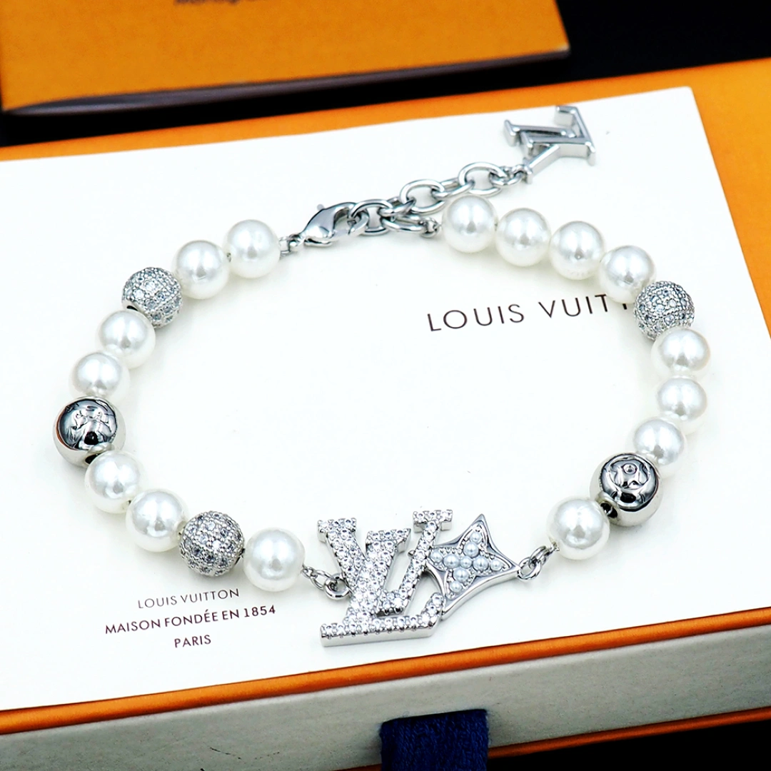 Barbara-- 8V bracelet item:E-S092J1220H