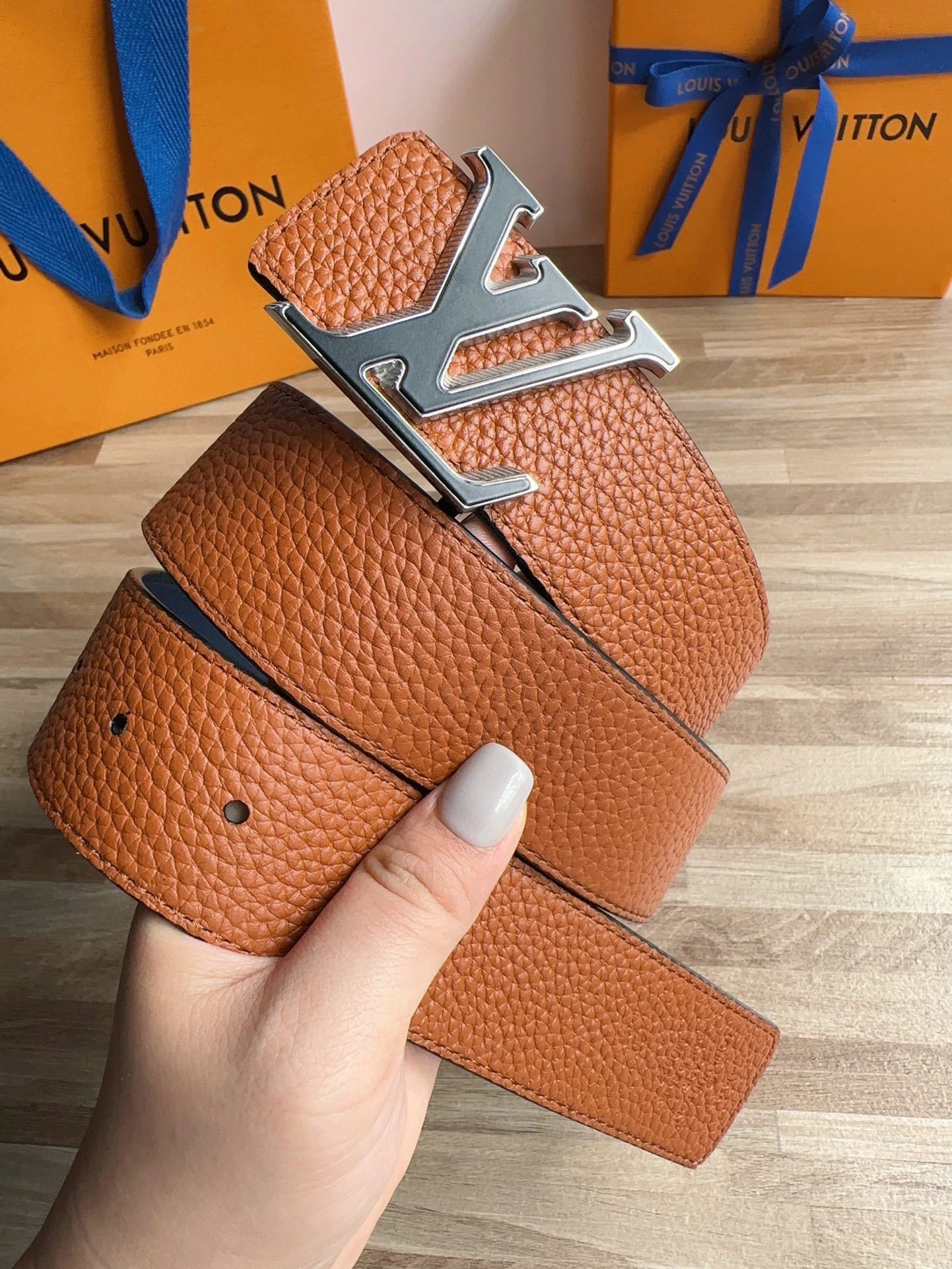 Barbara-- 8V cowhide M0027U 4CM 3Colour item:D-S042E3011-3