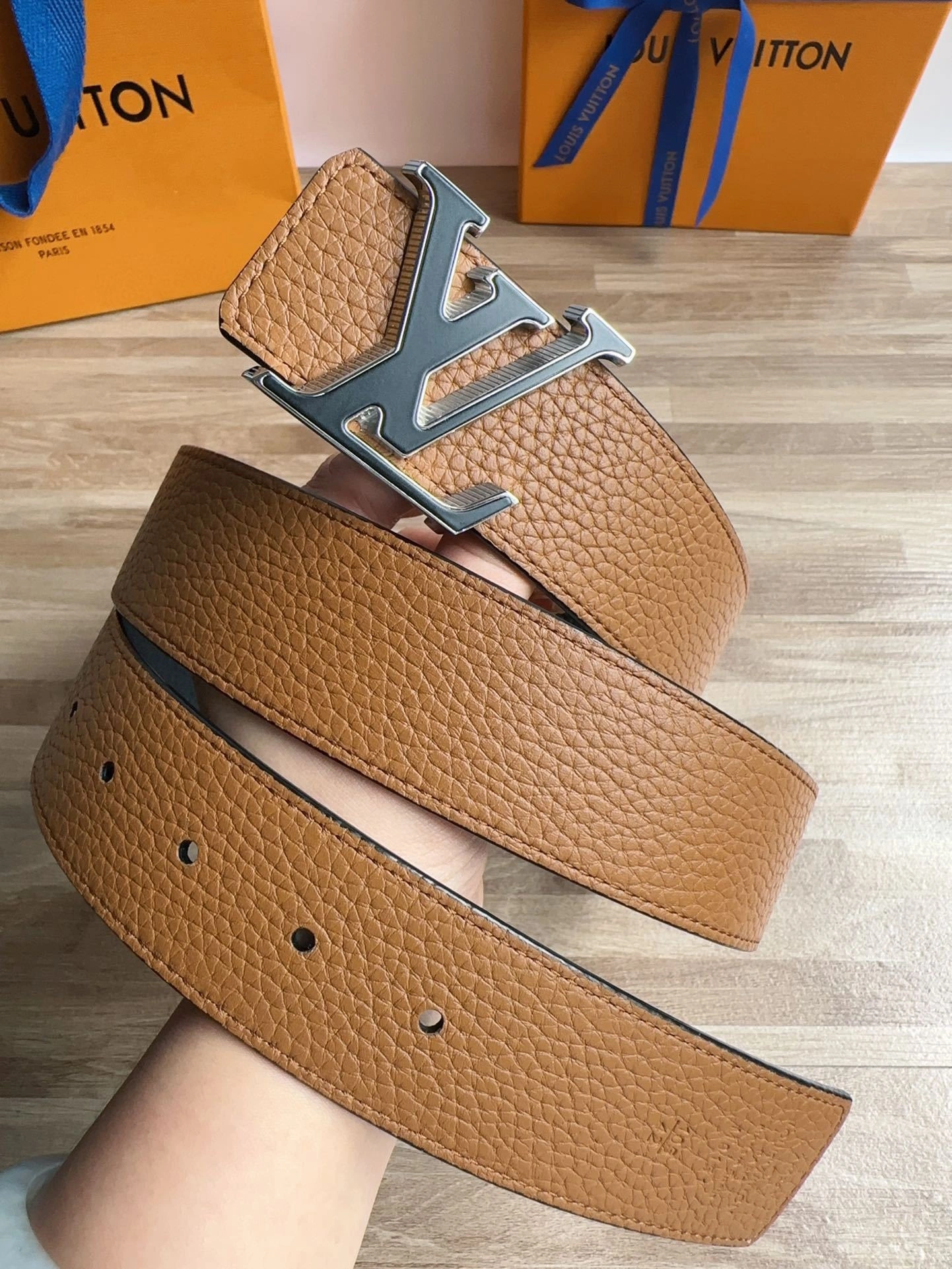 Barbara-- 8V cowhide M0027U 4CM 3Colour item:D-S042E3011-3