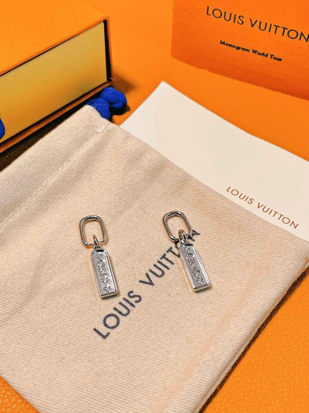 Barbara-- 8V earrings Q06946 2colour item : E-S006K0217-2H