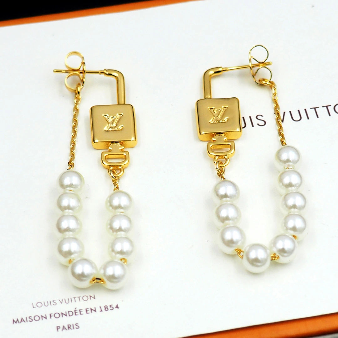 Barbara-- 8V earrings item : E-S092J3037H