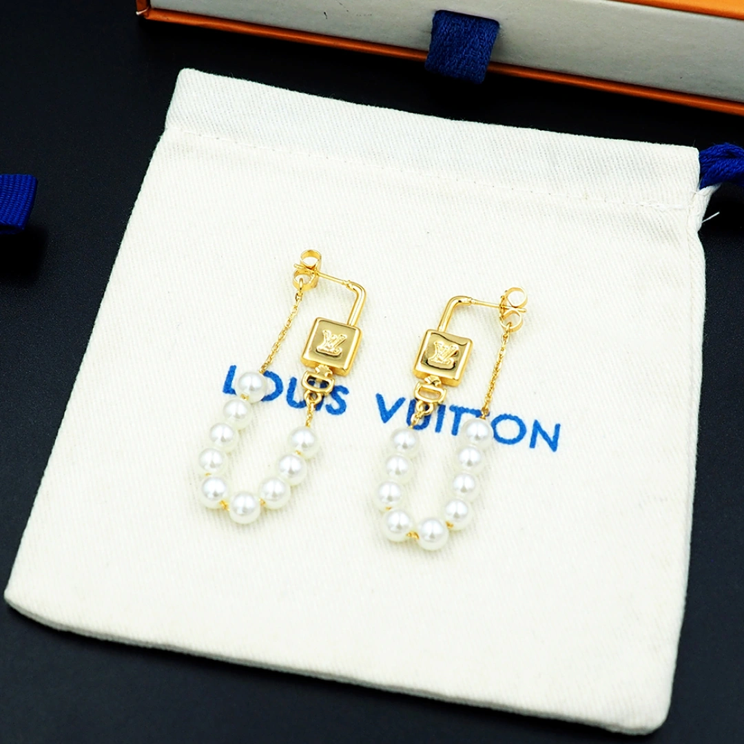Barbara-- 8V earrings item : E-S092J3037H