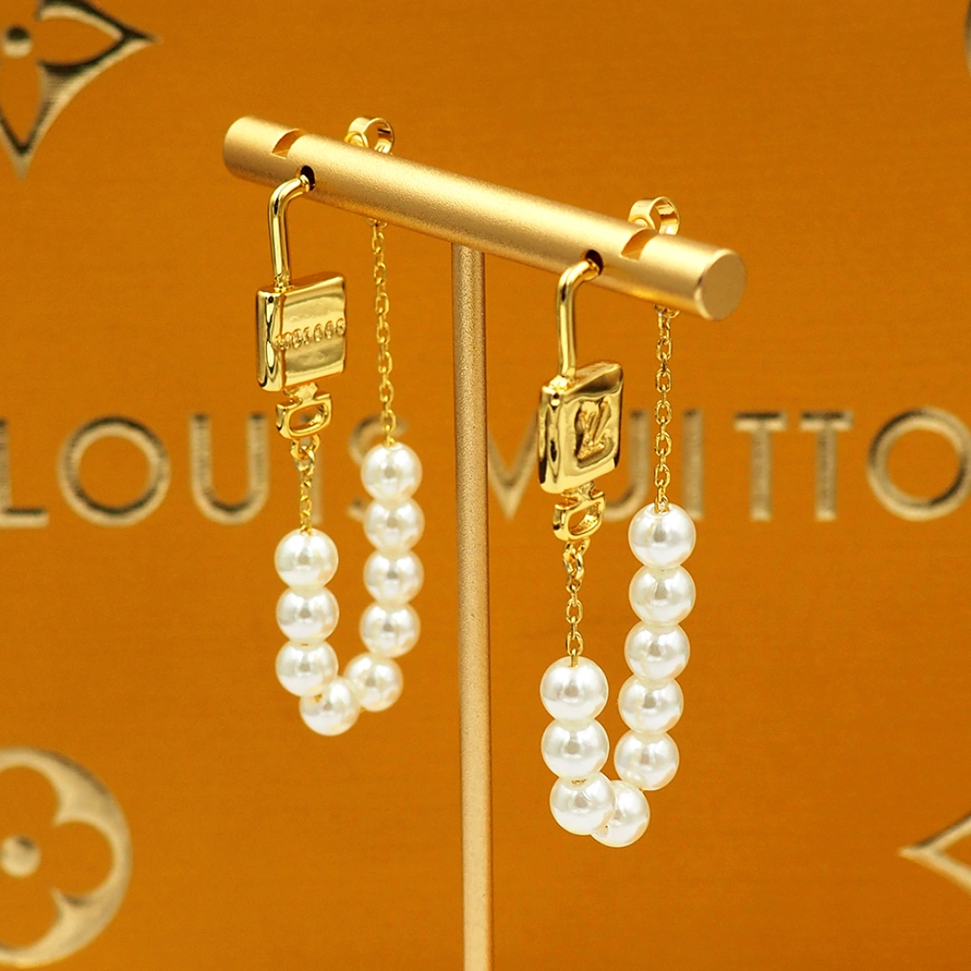 Barbara-- 8V earrings item : E-S092J3037H