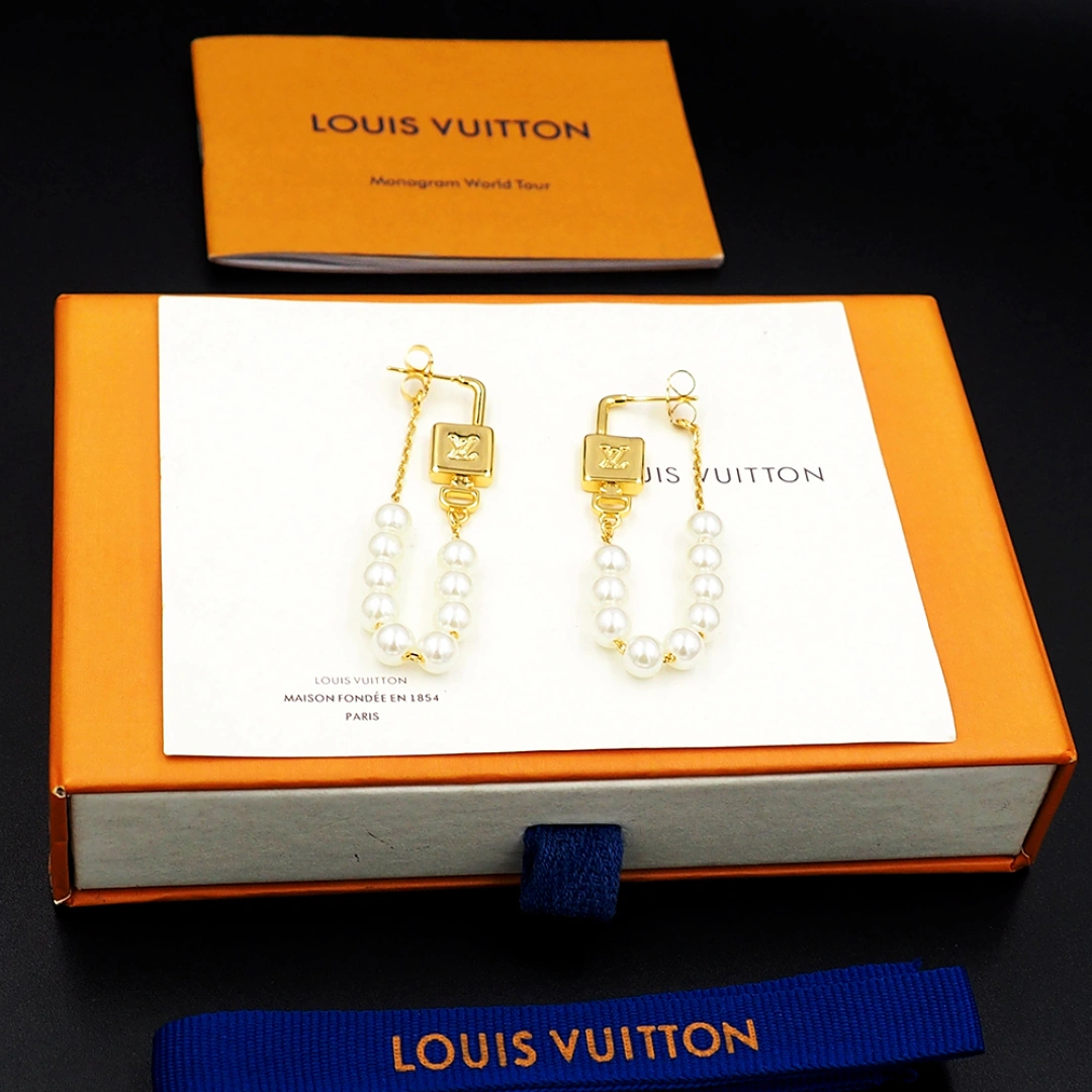 Barbara-- 8V earrings item : E-S092J3037H