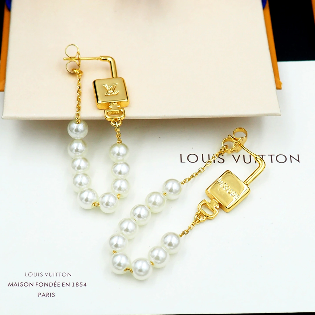 Barbara-- 8V earrings item : E-S092J3037H