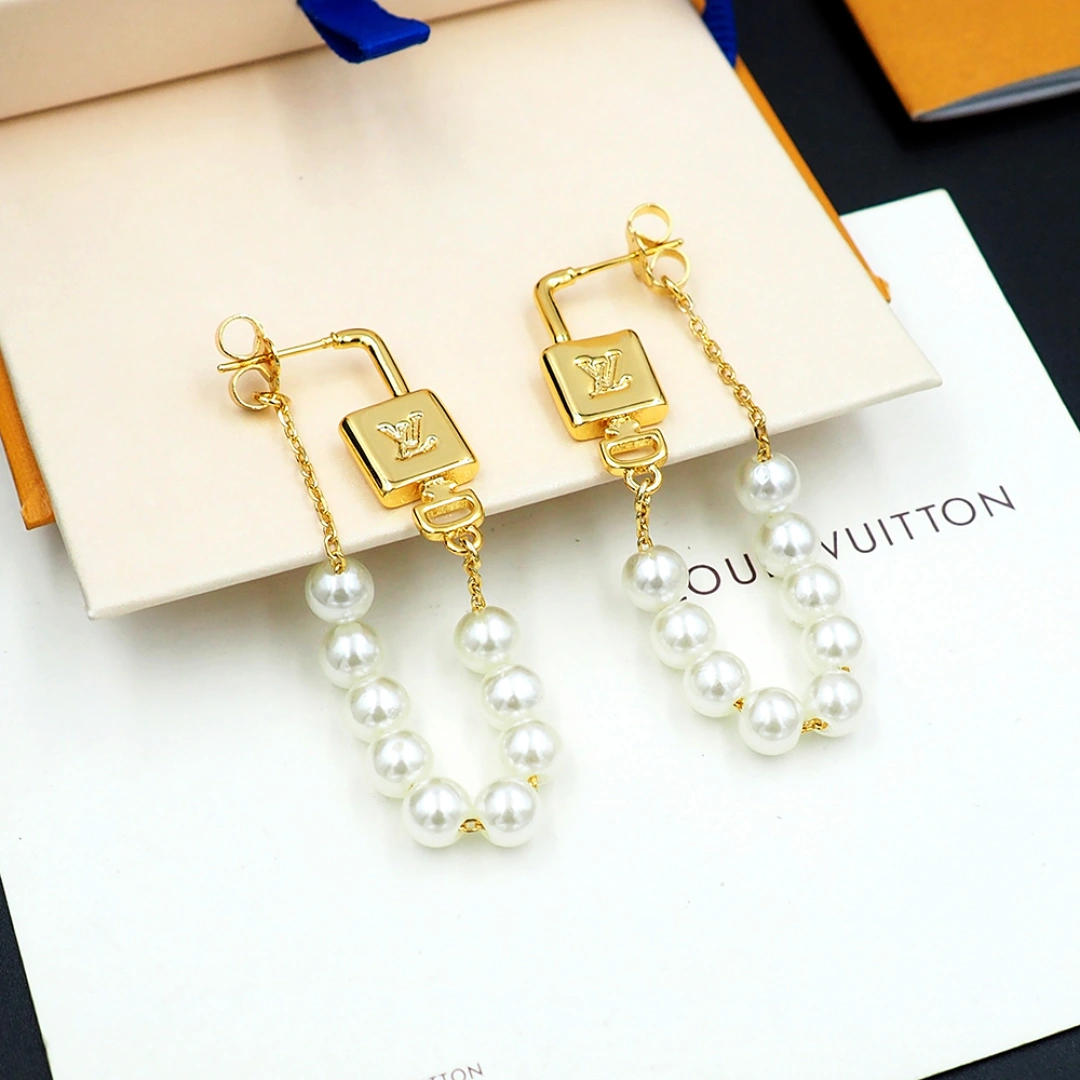 Barbara-- 8V earrings item : E-S092J3037H
