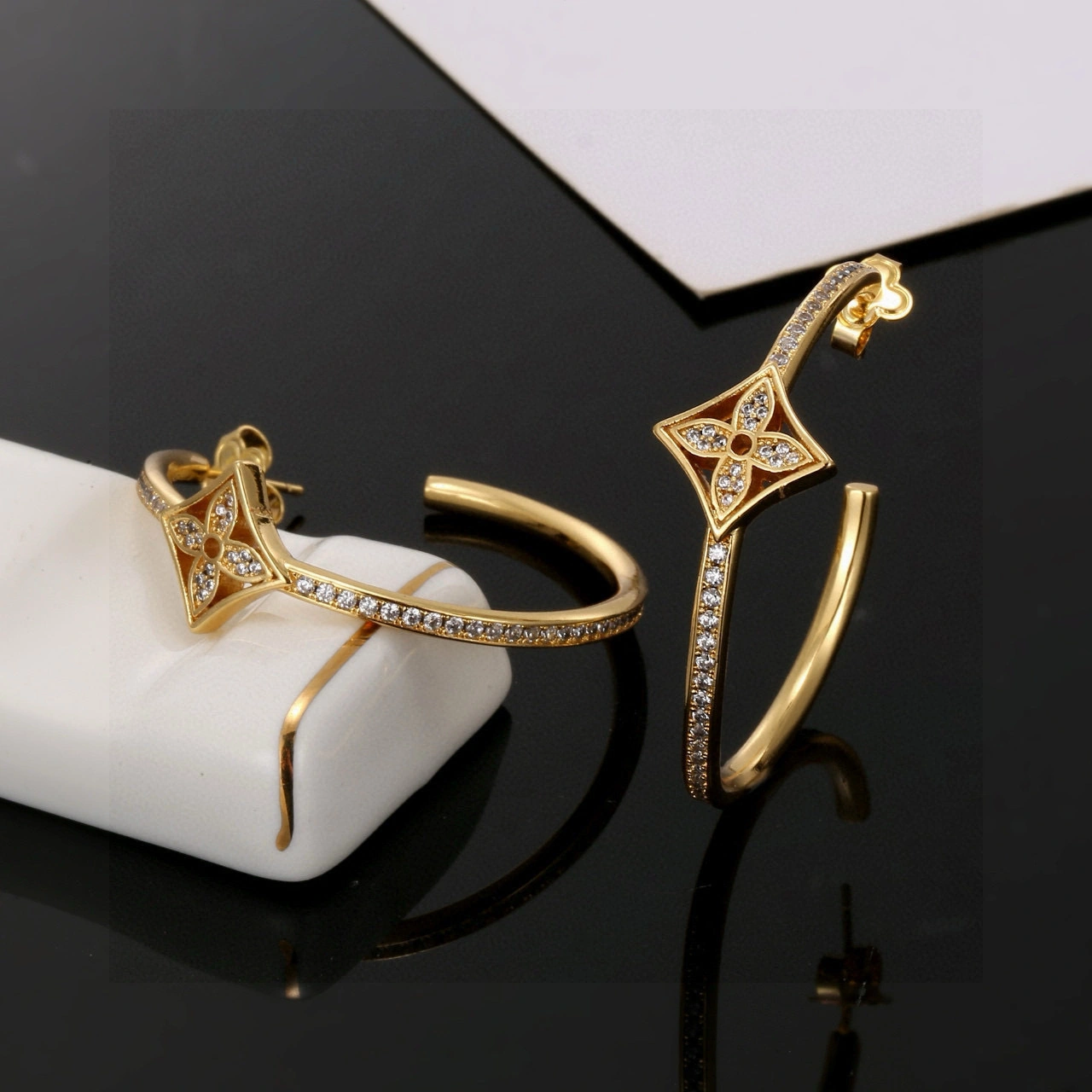 Barbara-- 8V earrings item : E-S092K0807H